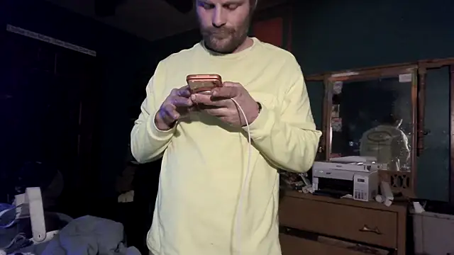 charactrzero's cam snapshot