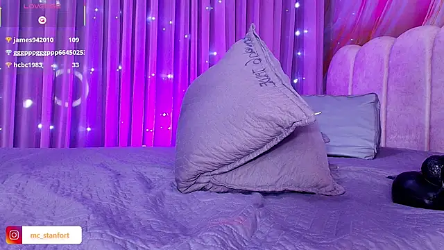 mia_stanfort's cam snapshot