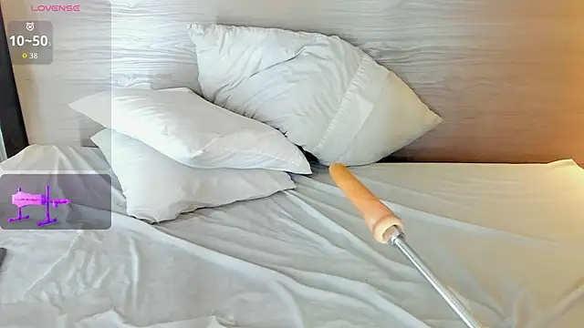 alexamonroe_'s cam snapshot