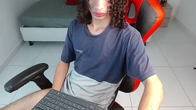 Axel_fox77's cam snapshot