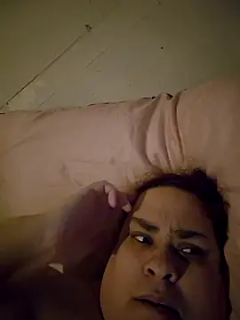 BigBusty_VoluptuousMilfX's cam snapshot