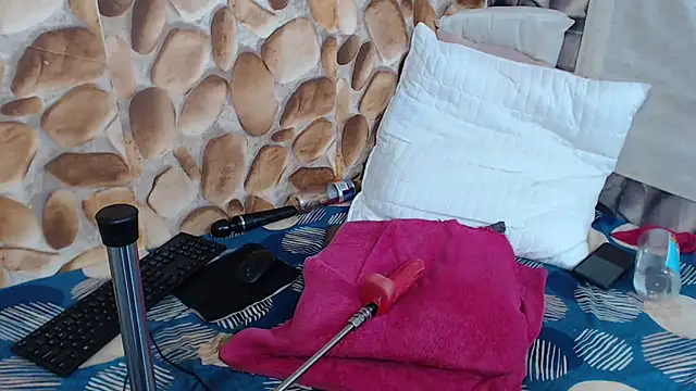 Lover_Bear_X's cam snapshot