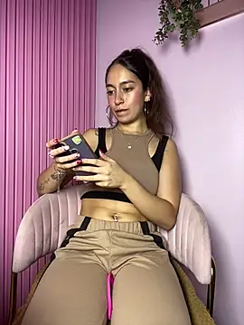 Alaska_euphoria's cam snapshot