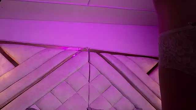 afrodita_aares's cam snapshot