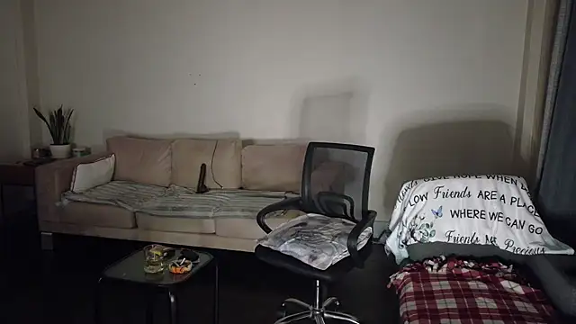 FreckleFaceBeauty's cam snapshot