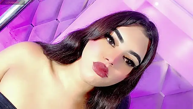 AithanaBlaze live sex cam