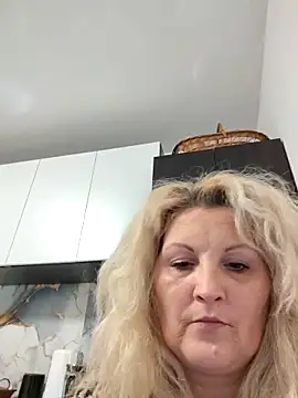 Divineblond's cam snapshot