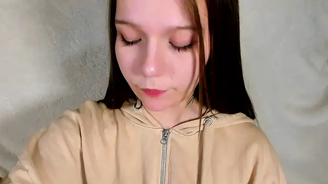 MelMooon's cam snapshot