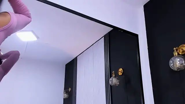 Alison_bellee's cam snapshot