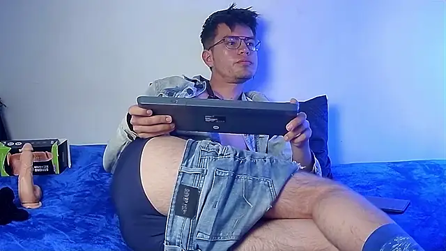 nicolatinboy's cam snapshot