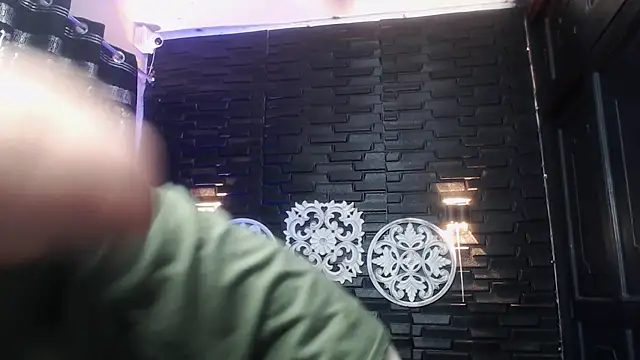 Gael_zambrano's cam snapshot