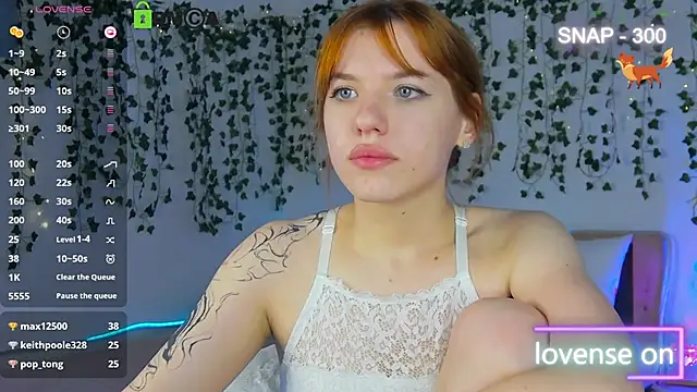 MeganNewCat's cam snapshot