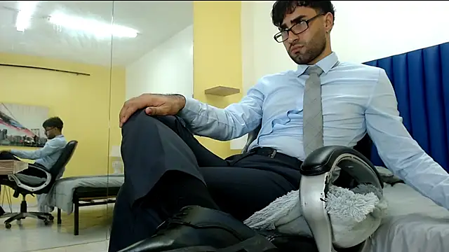 MilanZaire's cam snapshot