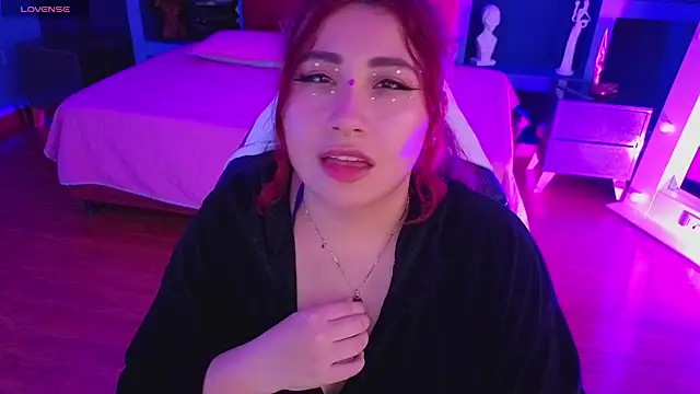 littlee_red's cam snapshot