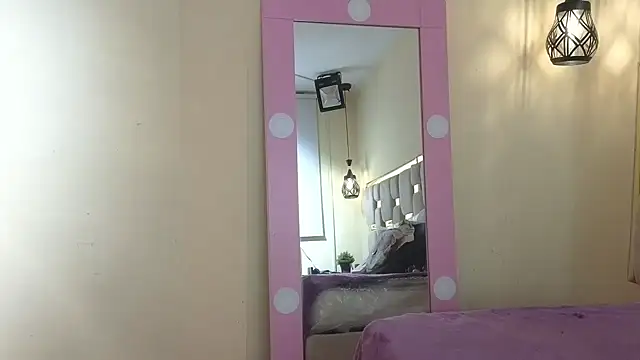 lilimini032's cam snapshot