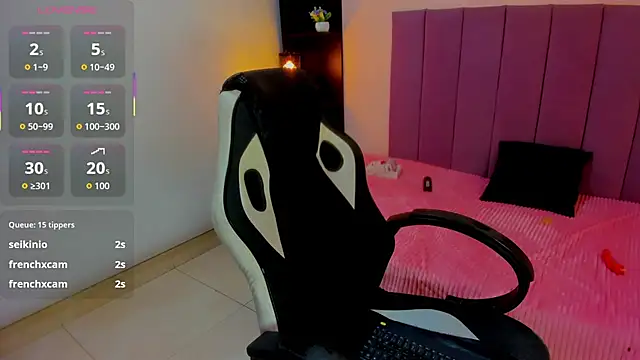 Raven_love's cam snapshot