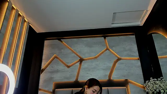 EmilyReddoll's cam snapshot