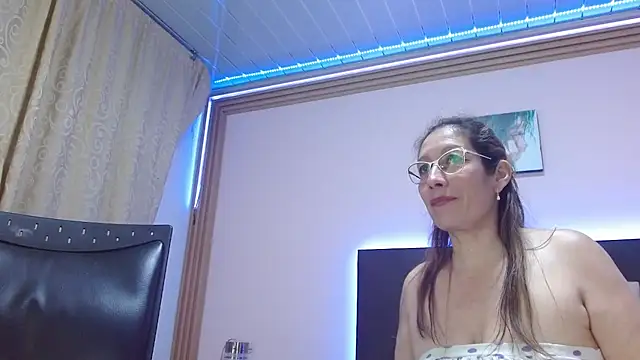 kaylaMinov_ live sex cam