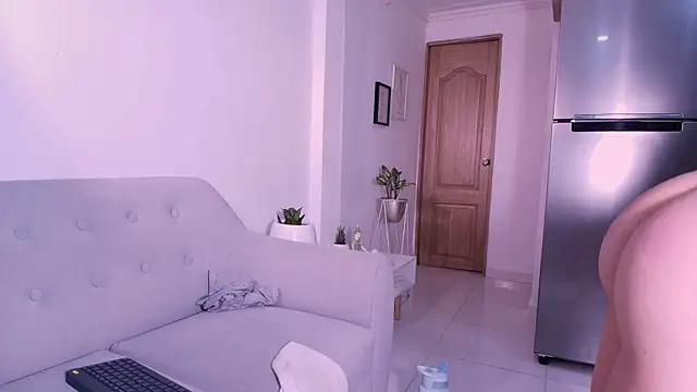 DannaHyde live sex cam