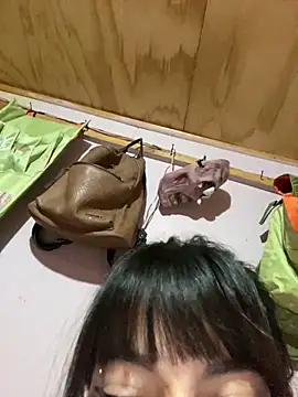 kiittyselenita live sex cam