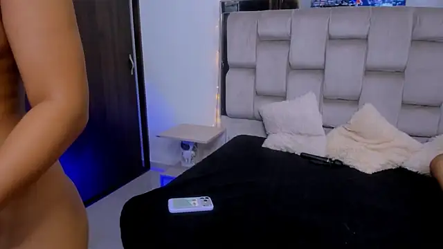 KimaandNate live sex cam