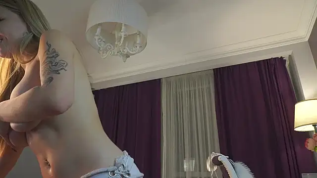 JennyShade live sex cam