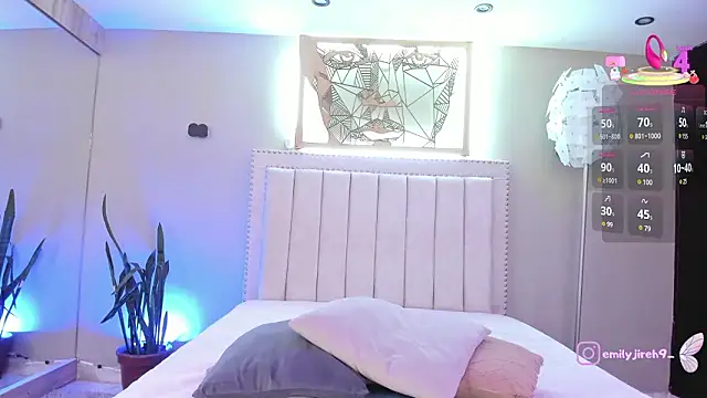 _EmilyJireh_'s cam snapshot