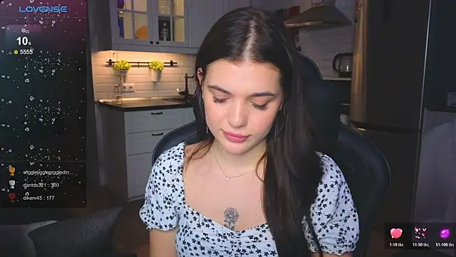 adria_cavalli's cam snapshot