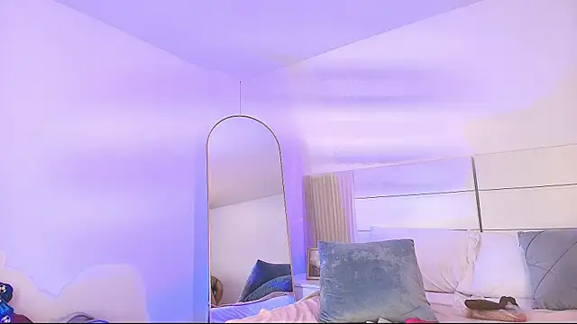 alehia_cute's cam snapshot