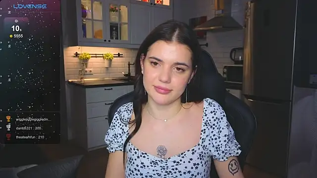 adria_cavalli's cam snapshot