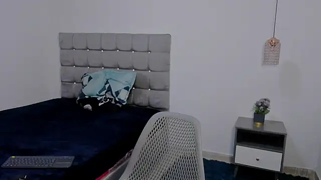 Santy_Stump live sex cam