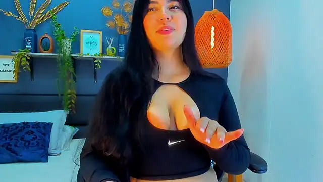 eliza_pink24's cam snapshot