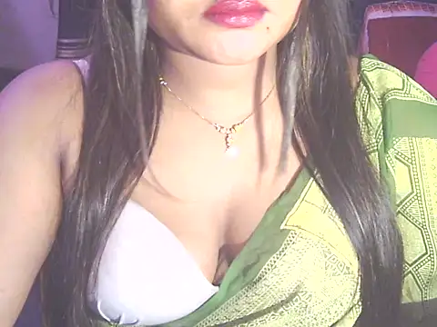 Nusrat_Faria's cam snapshot