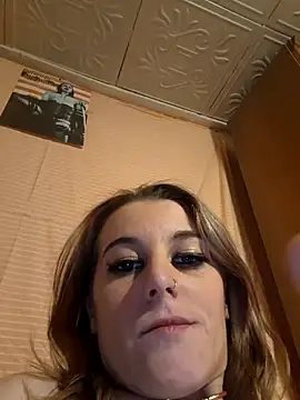 elizabetandgreg's cam snapshot