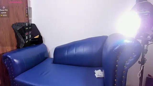 Mature_Skinny live sex cam