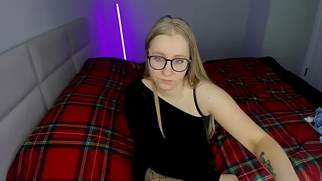 MilanaJune's cam snapshot