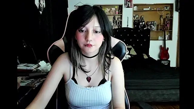 Maki_Zein_'s cam snapshot