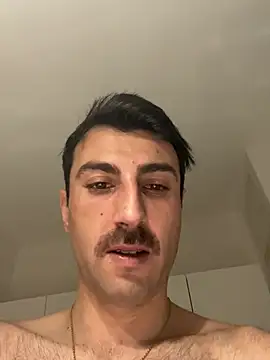 Aliiiix live sex cam