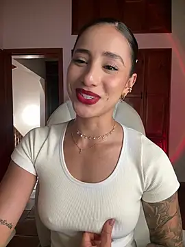 Ale_Lewis's cam snapshot