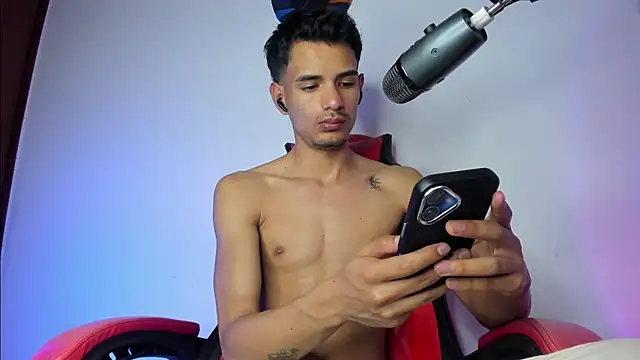 diego_latino live sex cam