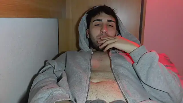 italianguy24's cam snapshot