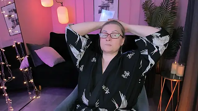 AlexandraKind's cam snapshot