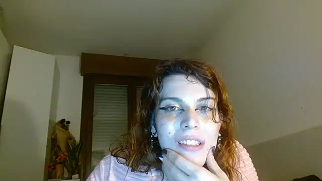 Regina_5's cam snapshot