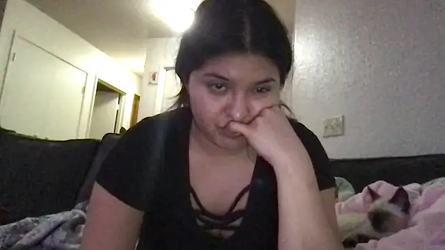 tinnnyym's cam snapshot