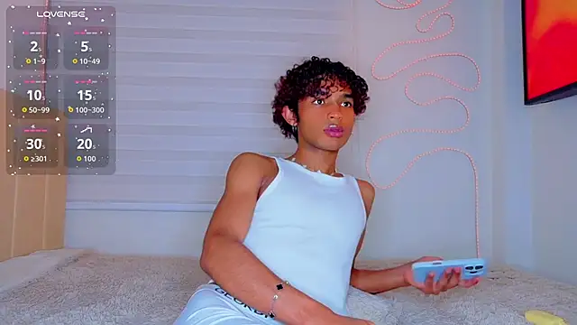 Aaron_Wiinter live sex cam