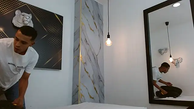 JordanAndAndrew's cam snapshot