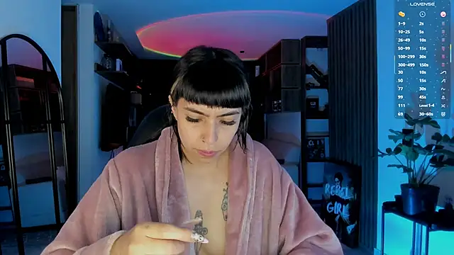 Saraa_Desiree live sex cam