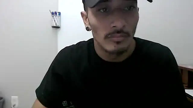 tanjir020's cam snapshot