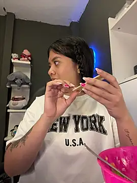 alhaana_'s cam snapshot