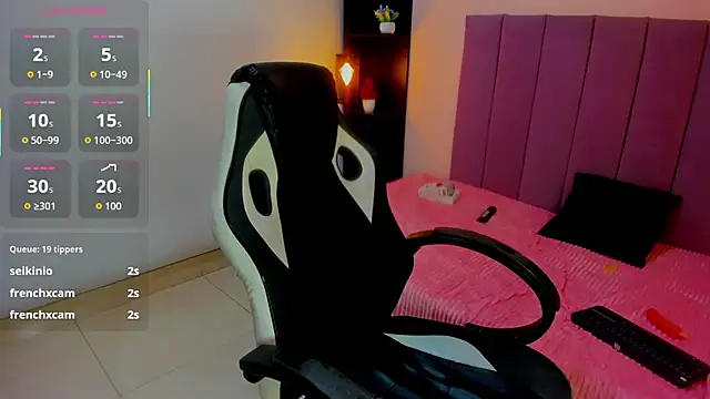 Raven_love's cam snapshot